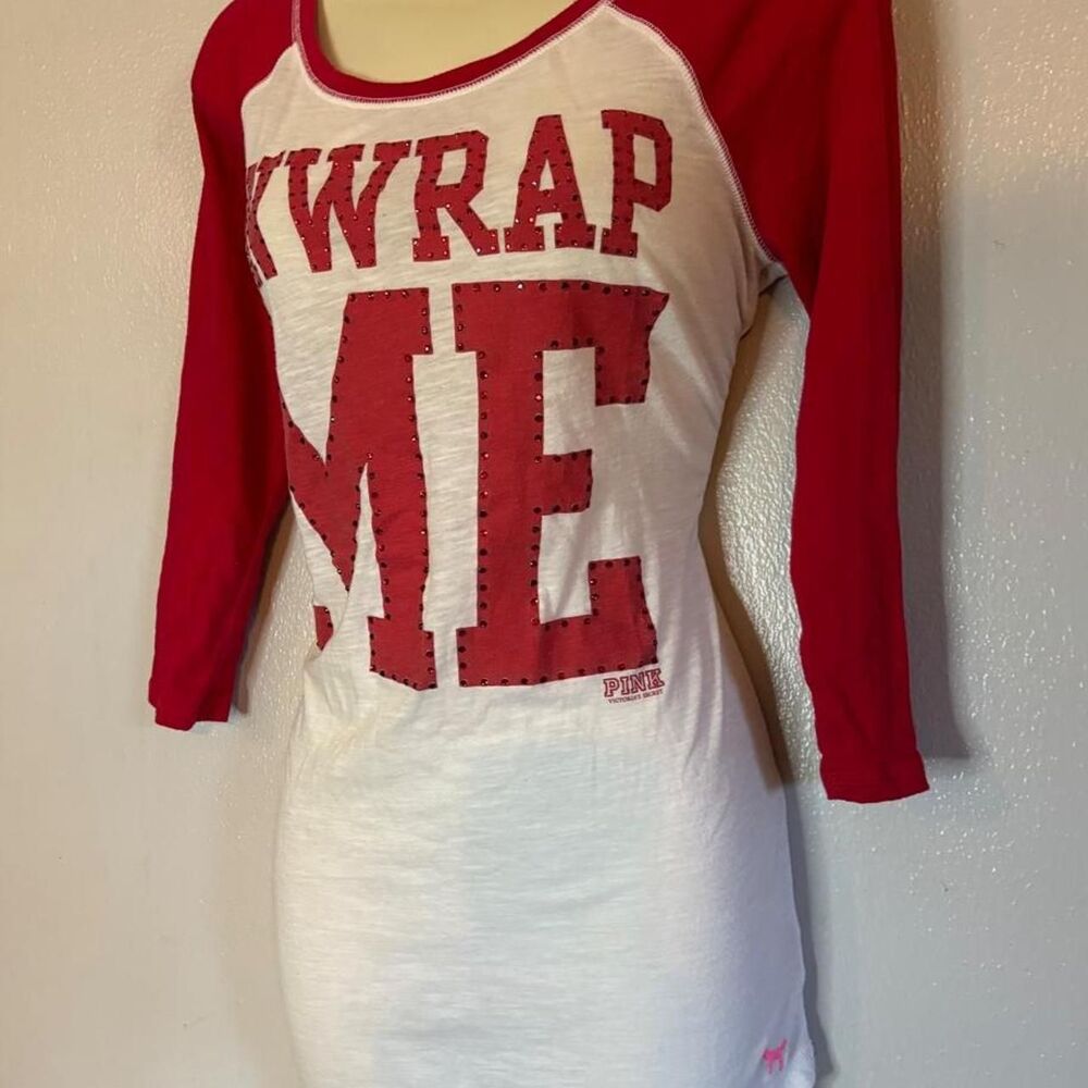 y2k Victoria’s Secret PINK “Unwrap Me” Rhinestone Raglan Tee S/P OVERSIZED